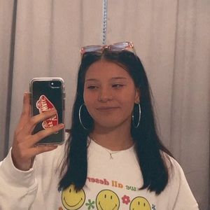 Meet your Posher, María azul